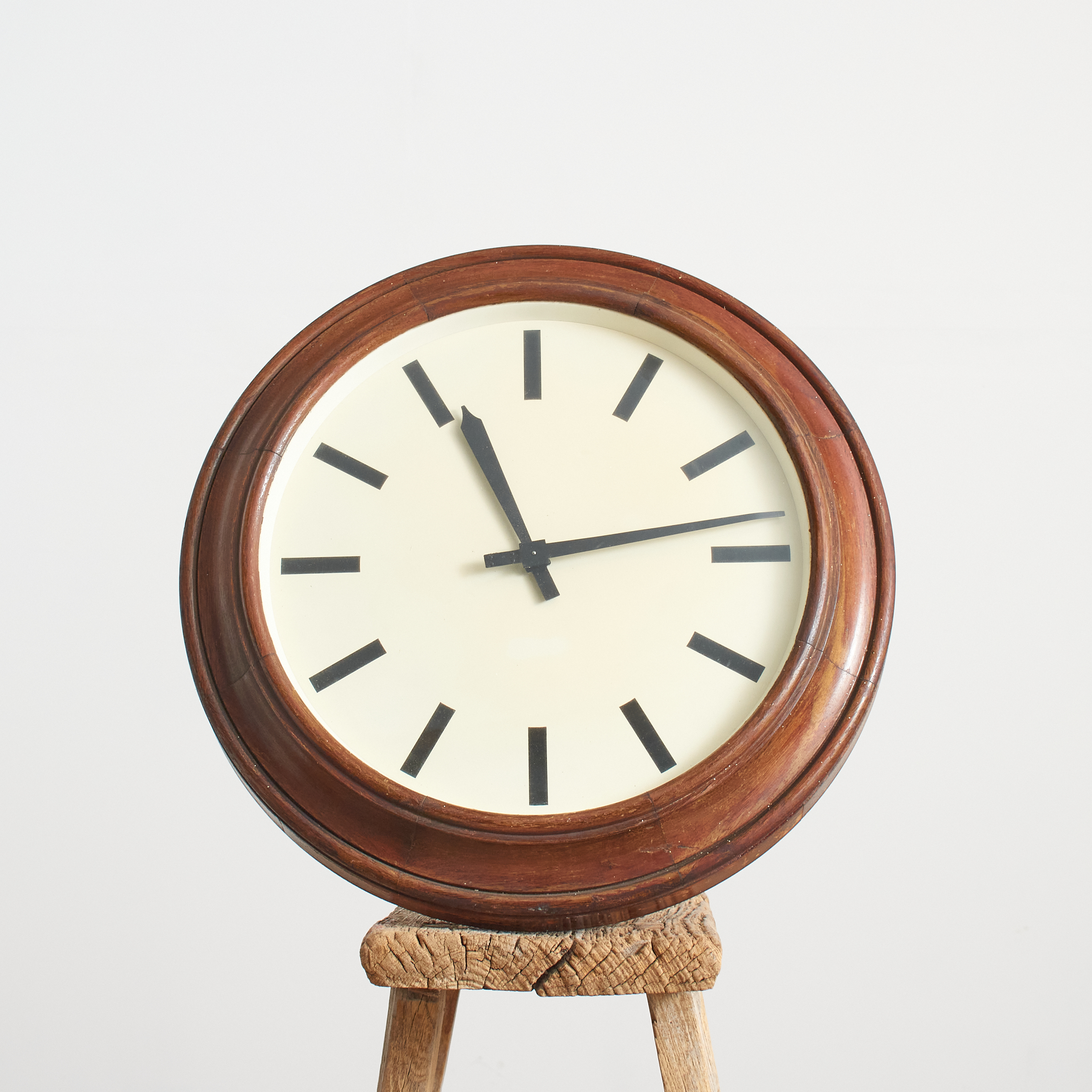 Large Antique Wooden Gents of Leicester Station Wall Clock - D