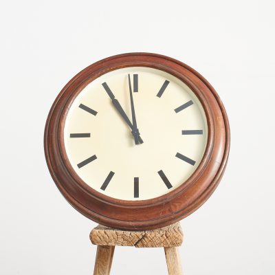 Large Antique Wooden Gents of Leicester Station Wall Clock - E