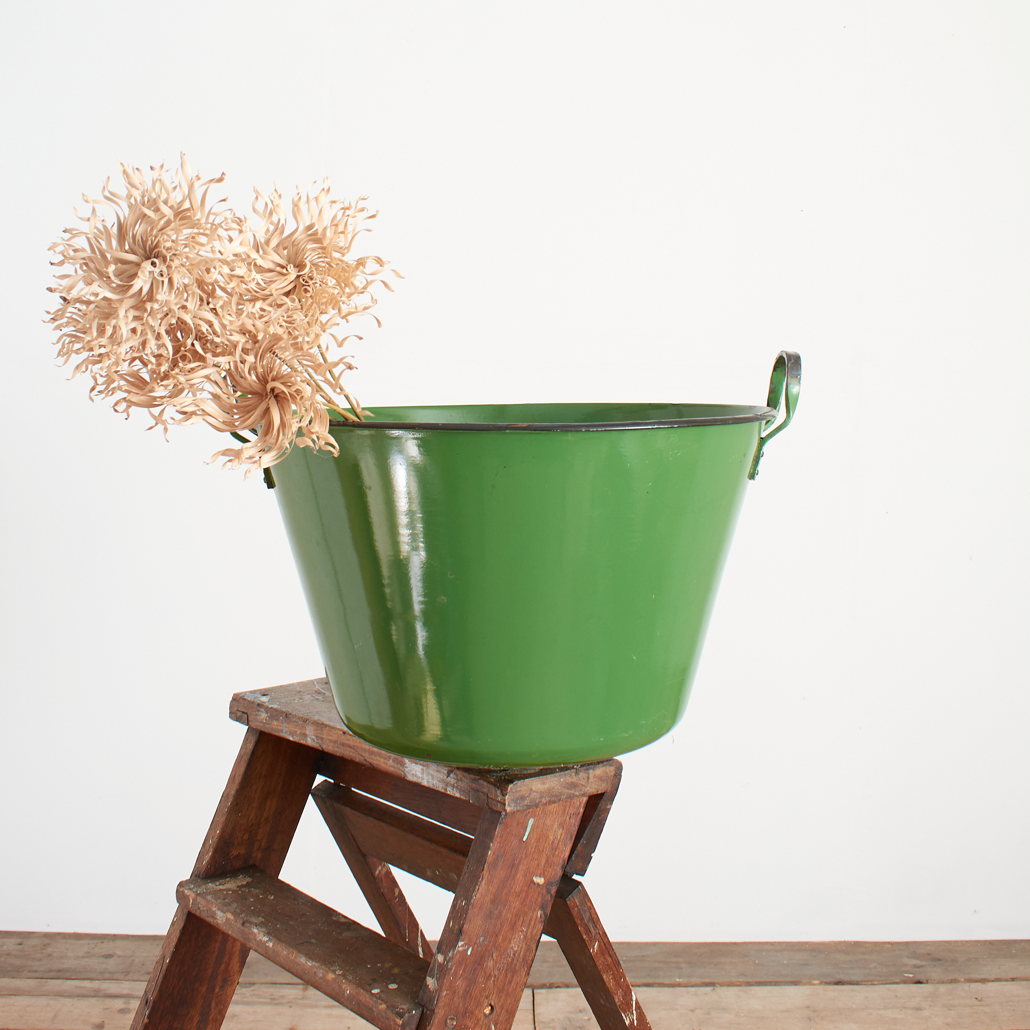 Antique Enamel Garden Planter - Green -C